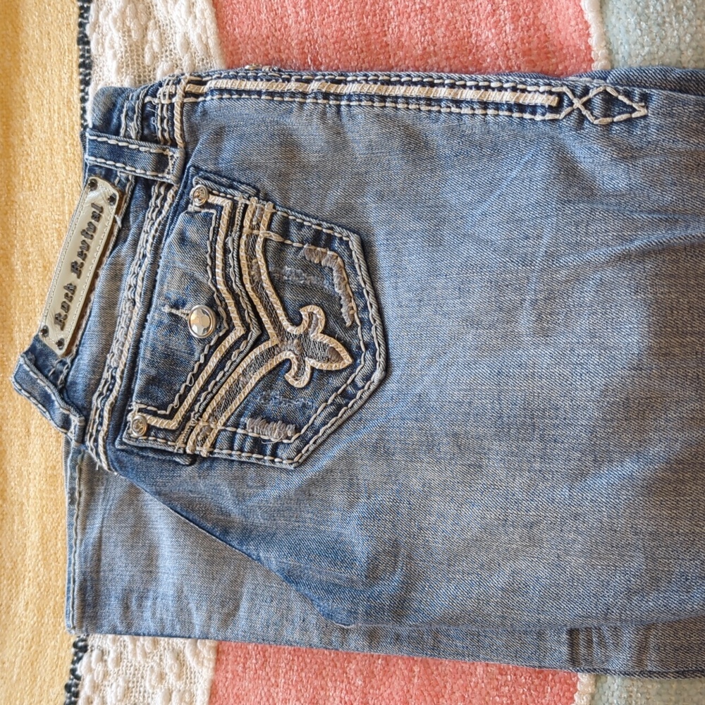 Women's Rock Revival Blue Jeans. Light wash. Size 27. Donna Boot Cut.